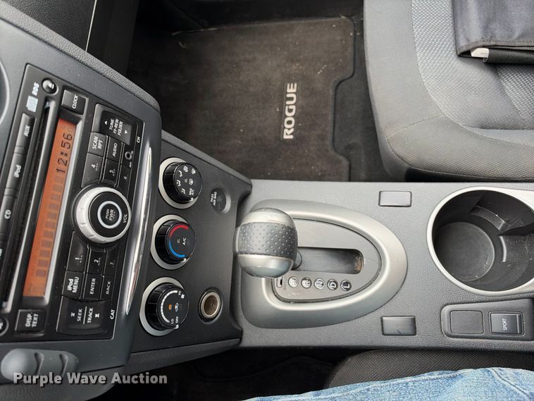 image for item EX2321 2013 Nissan Rogue SUV