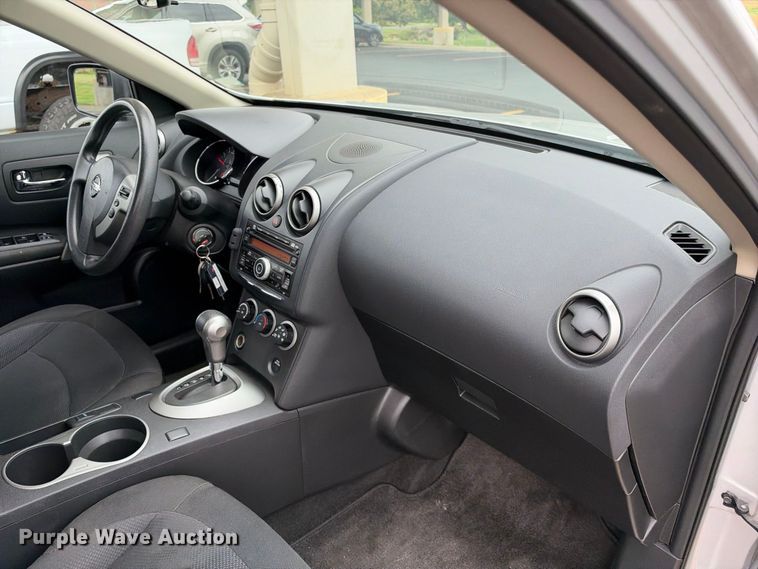 image for item EX2321 2013 Nissan Rogue SUV
