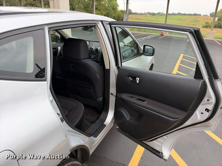image for item EX2321 2013 Nissan Rogue SUV