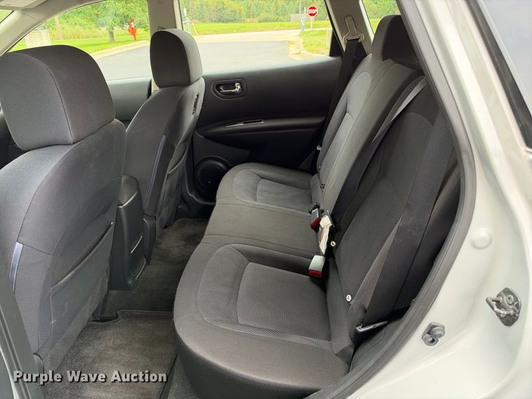 image for item EX2321 2013 Nissan Rogue SUV