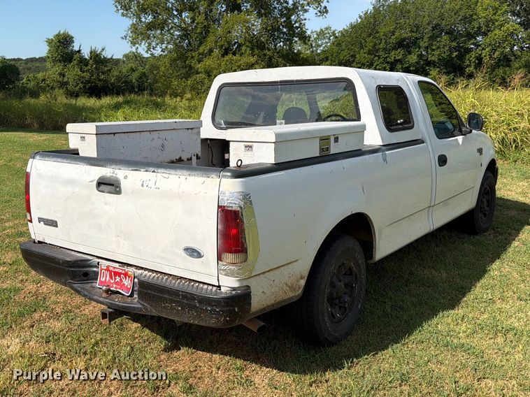 image for item EX4134 1998 Ford F-250 pickup truck