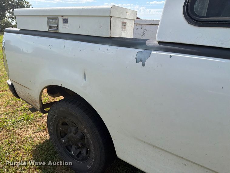 image for item EX4134 1998 Ford F-250 pickup truck