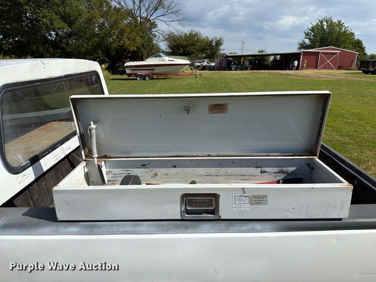 image for item EX4134 1998 Ford F-250 pickup truck