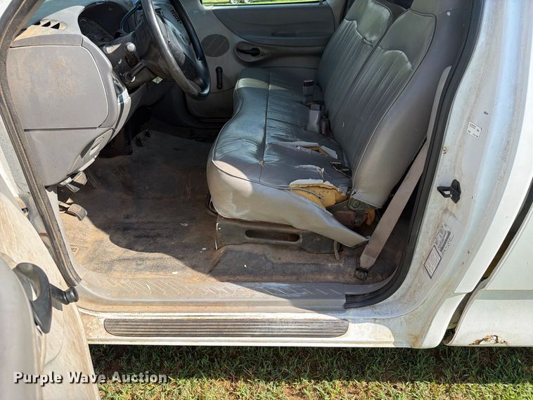 image for item EX4134 1998 Ford F-250 pickup truck
