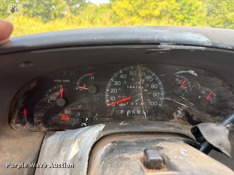 image for item EX4134 1998 Ford F-250 pickup truck