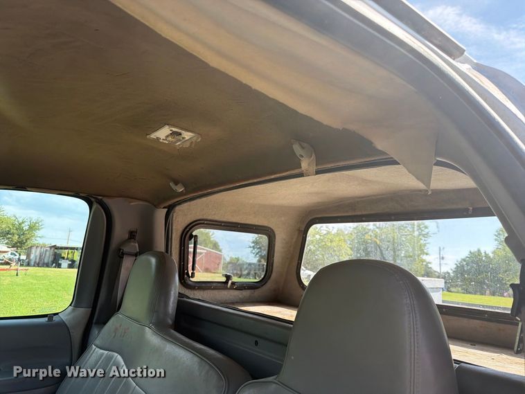 image for item EX4134 1998 Ford F-250 pickup truck