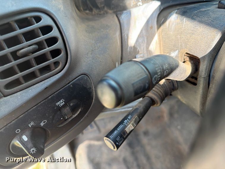 image for item EX4134 1998 Ford F-250 pickup truck