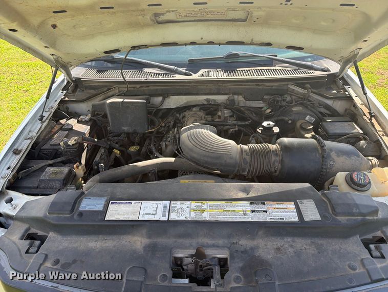 image for item EX4134 1998 Ford F-250 pickup truck