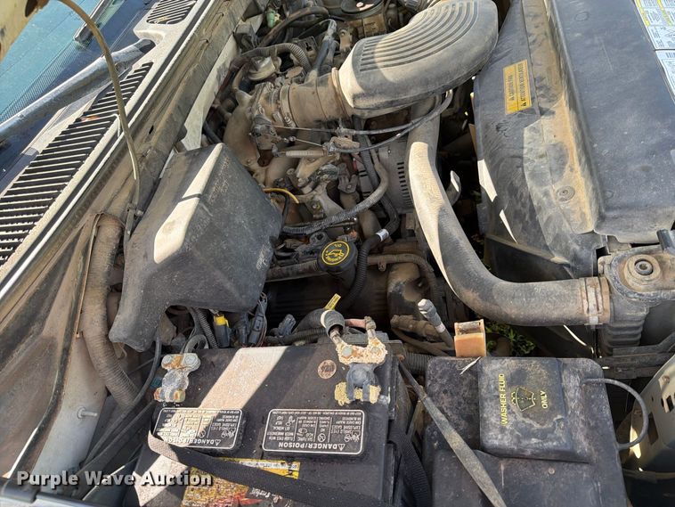 image for item EX4134 1998 Ford F-250 pickup truck