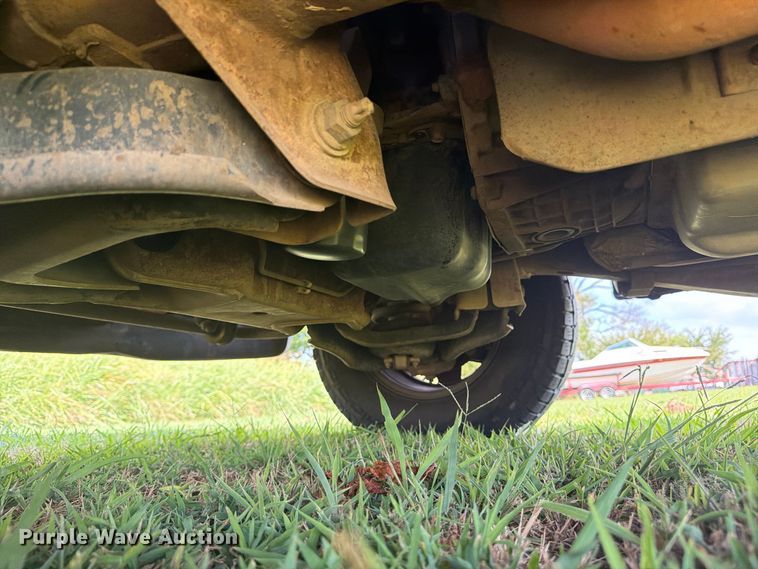image for item EX4134 1998 Ford F-250 pickup truck