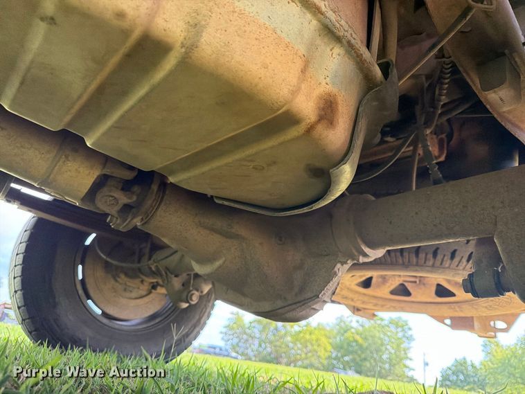 image for item EX4134 1998 Ford F-250 pickup truck