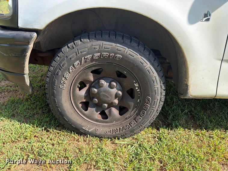 image for item EX4134 1998 Ford F-250 pickup truck