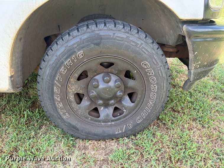 image for item EX4134 1998 Ford F-250 pickup truck