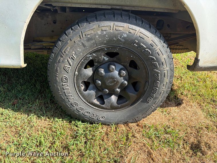 image for item EX4134 1998 Ford F-250 pickup truck