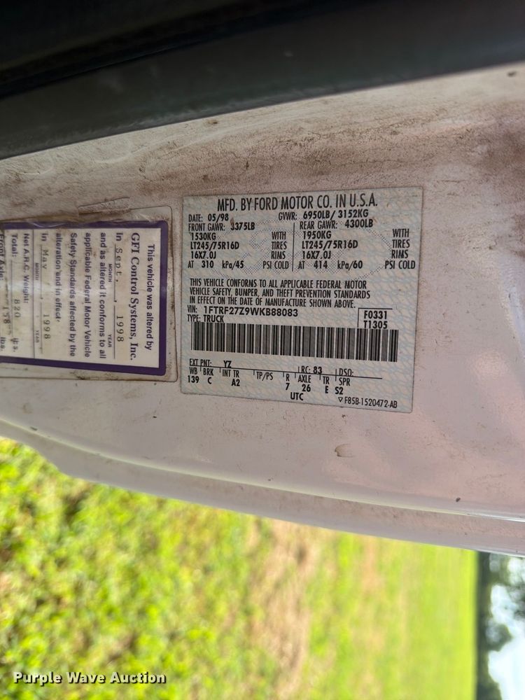 image for item EX4134 1998 Ford F-250 pickup truck