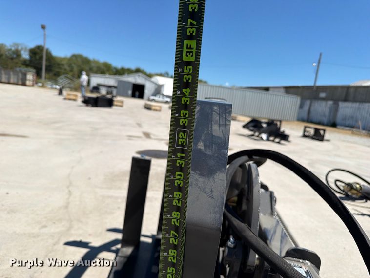 image for item EX4200 2025 Arteer RPT-42L skid steer forks