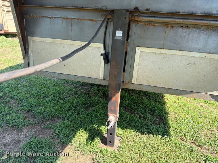 image for item EX4289 Livestock trailer