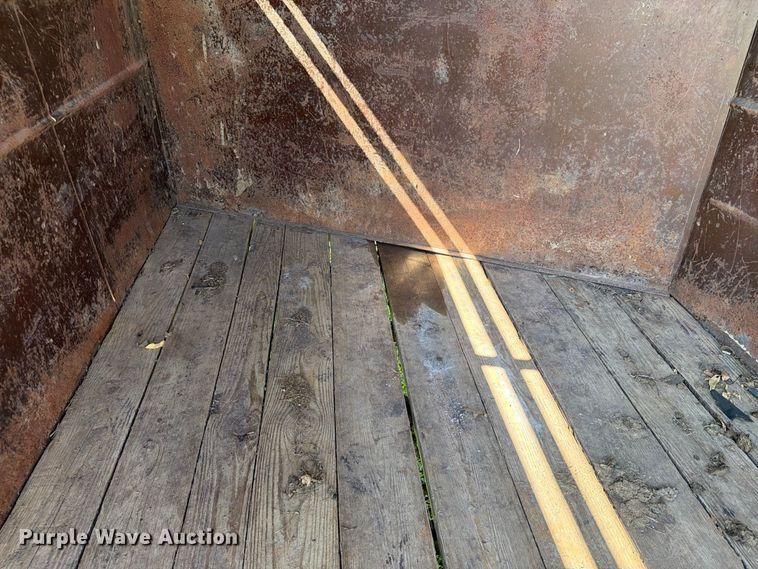 image for item EX4289 Livestock trailer