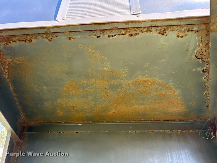 image for item EX4289 Livestock trailer