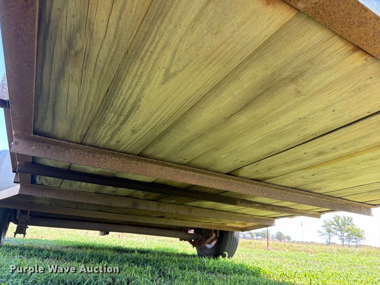 image for item EX4289 Livestock trailer