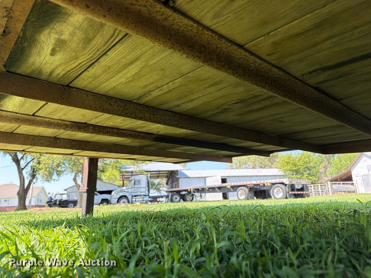 image for item EX4289 Livestock trailer