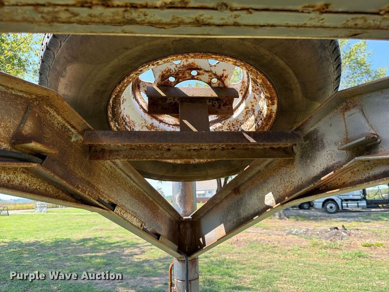 image for item EX4289 Livestock trailer