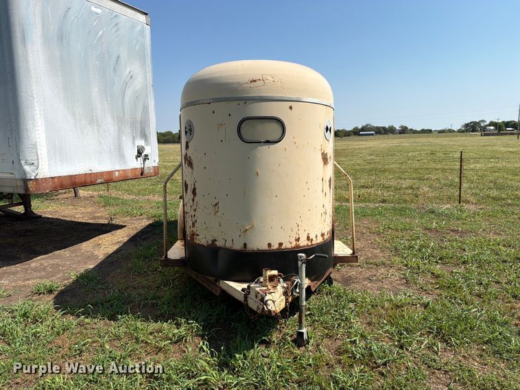 image for item EX4290 1993 Trailer Manufacturers  livestock trailer