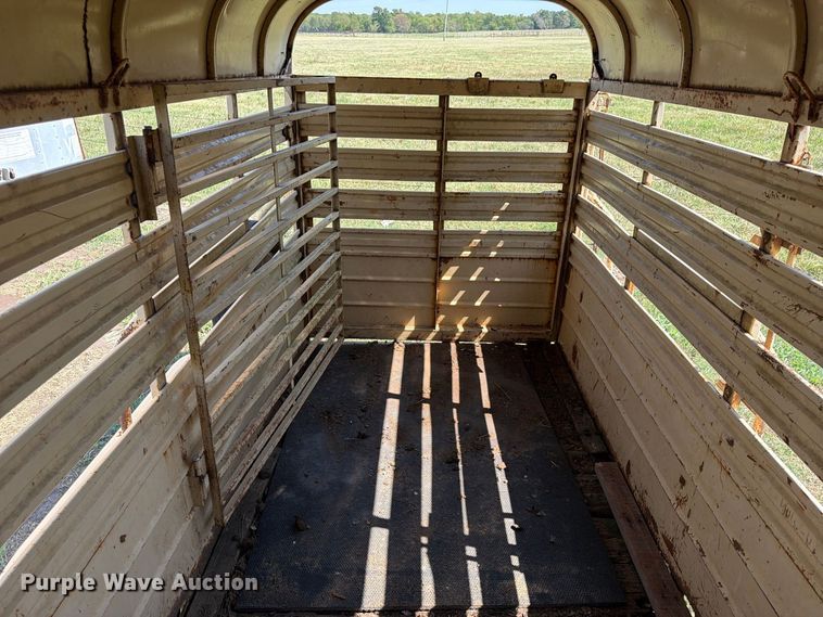 image for item EX4290 1993 Trailer Manufacturers  livestock trailer