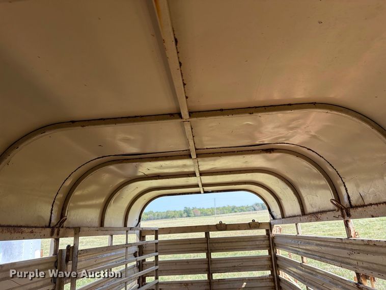 image for item EX4290 1993 Trailer Manufacturers  livestock trailer