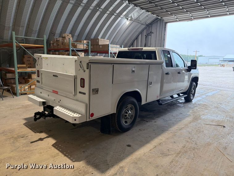image for item EX4604 2022 Chevrolet Silverado 2500HD Ext. Cab utility bed pickup truck