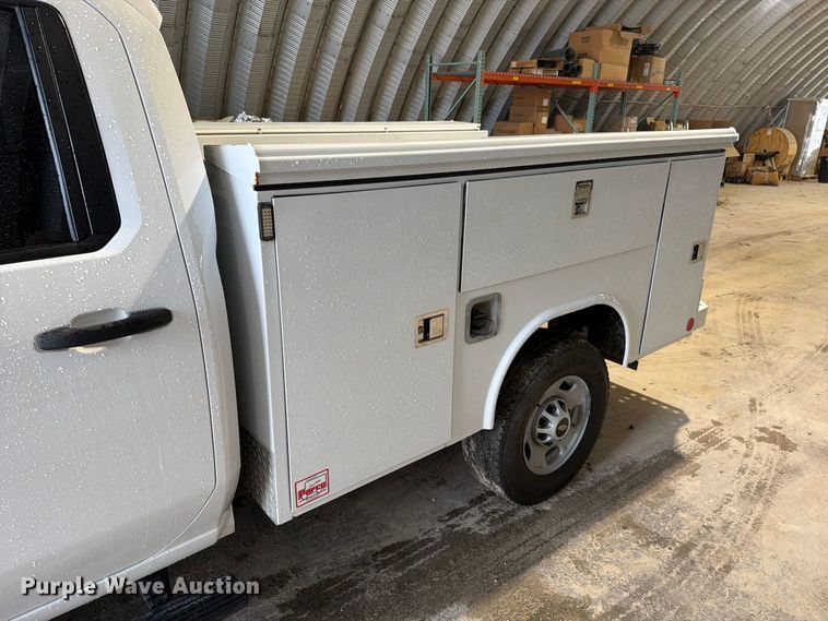 image for item EX4604 2022 Chevrolet Silverado 2500HD Ext. Cab utility bed pickup truck