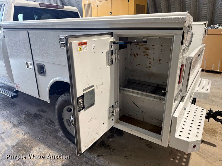 image for item EX4604 2022 Chevrolet Silverado 2500HD Ext. Cab utility bed pickup truck