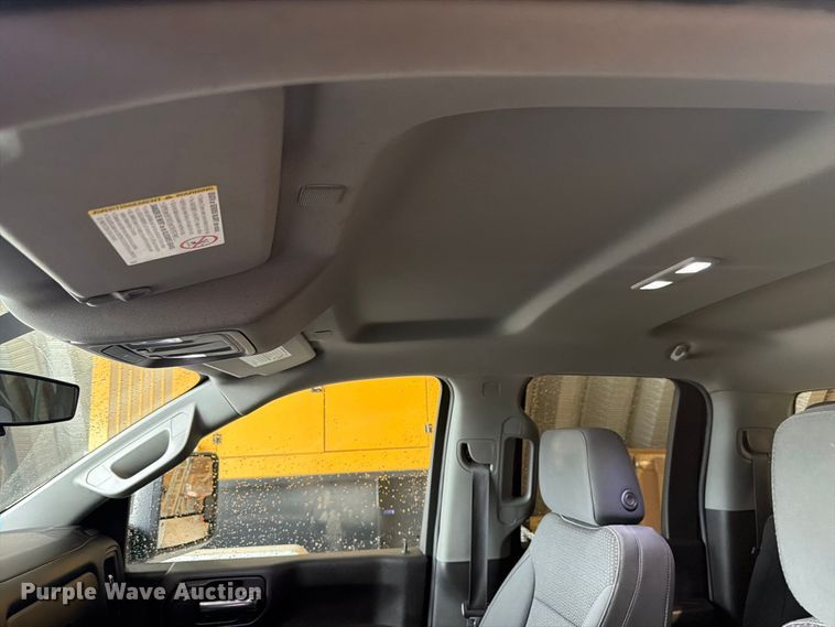 image for item EX4604 2022 Chevrolet Silverado 2500HD Ext. Cab utility bed pickup truck