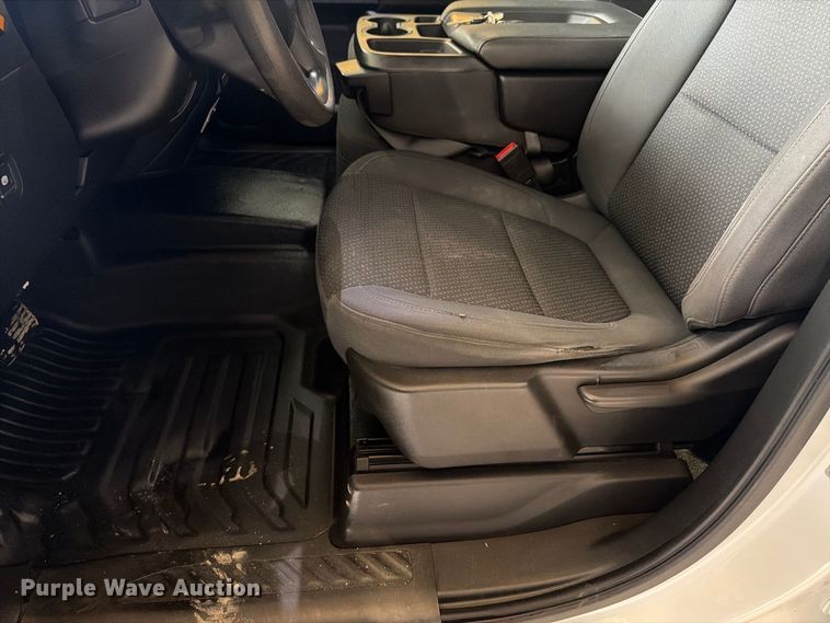 image for item EX4604 2022 Chevrolet Silverado 2500HD Ext. Cab utility bed pickup truck