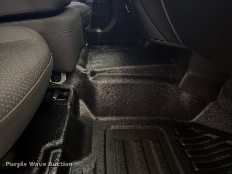 image for item EX4604 2022 Chevrolet Silverado 2500HD Ext. Cab utility bed pickup truck
