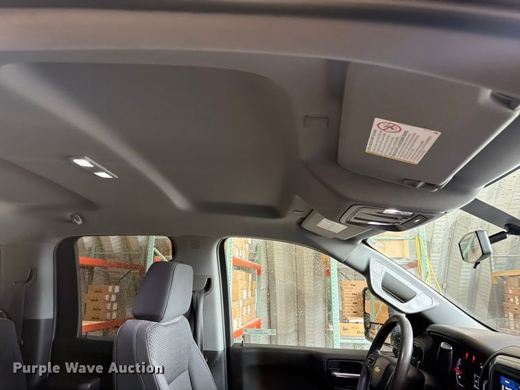 image for item EX4604 2022 Chevrolet Silverado 2500HD Ext. Cab utility bed pickup truck