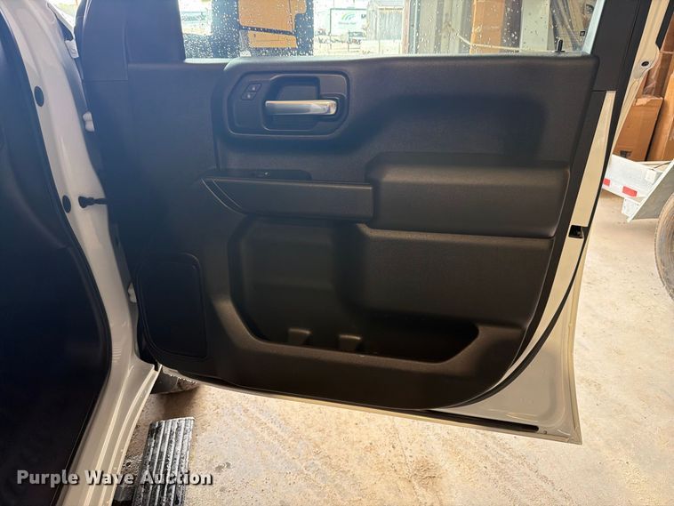 image for item EX4604 2022 Chevrolet Silverado 2500HD Ext. Cab utility bed pickup truck