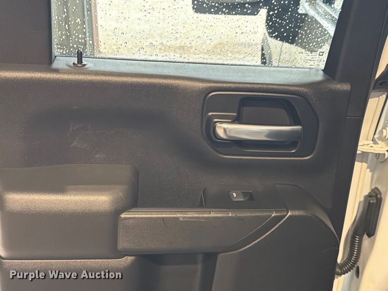 image for item EX4604 2022 Chevrolet Silverado 2500HD Ext. Cab utility bed pickup truck