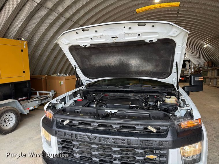 image for item EX4604 2022 Chevrolet Silverado 2500HD Ext. Cab utility bed pickup truck