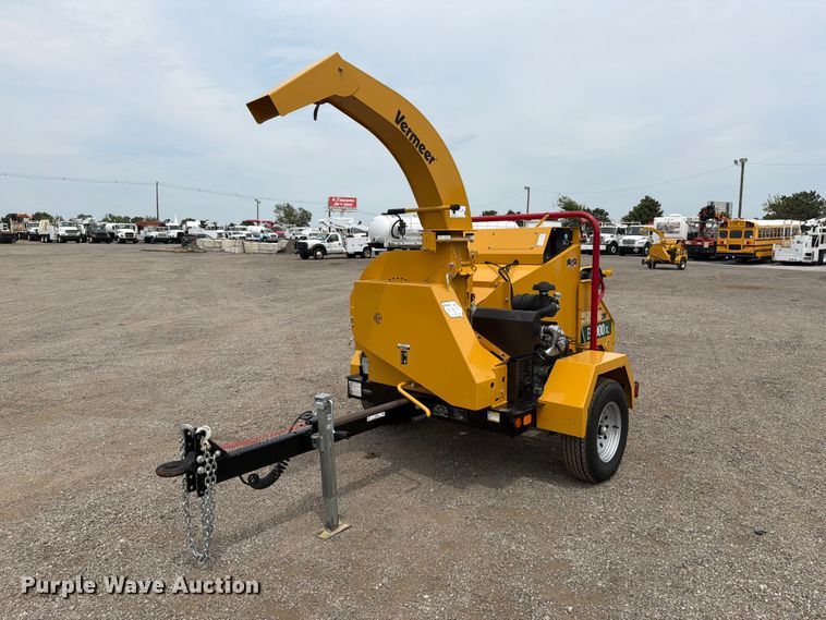 image for item FB5023 2022 Vermeer BC900XL wood chipper