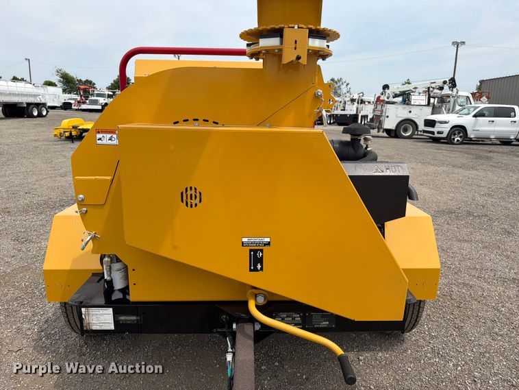 image for item FB5023 2022 Vermeer BC900XL wood chipper