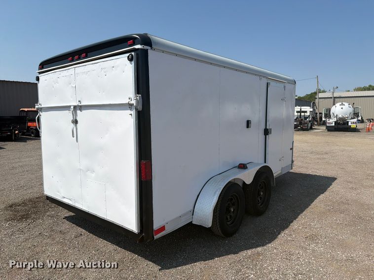 image for item FB5037 2004 Wells Cargo CW1322-102 enclosed cargo trailer