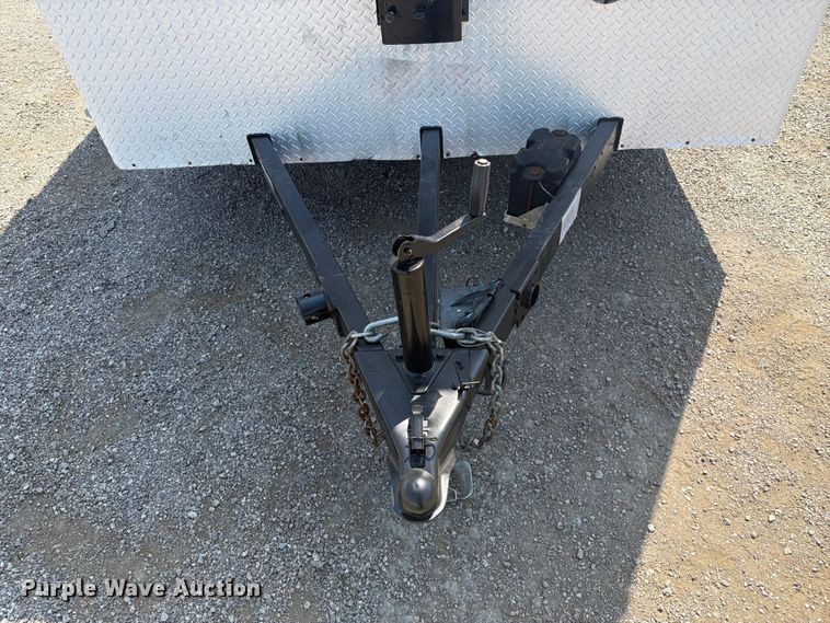 image for item FB5037 2004 Wells Cargo CW1322-102 enclosed cargo trailer