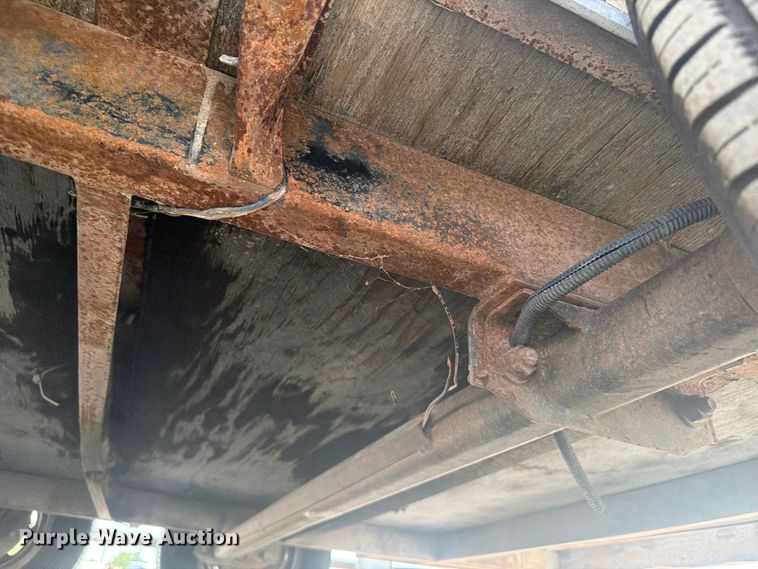image for item FB5037 2004 Wells Cargo CW1322-102 enclosed cargo trailer