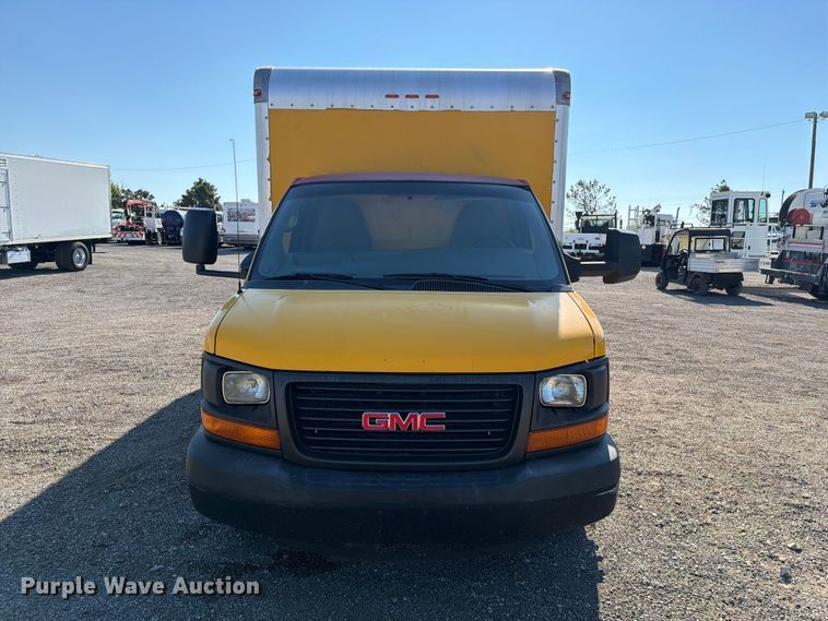image for item FB5111 2012 GMC Savana 3500 box truck