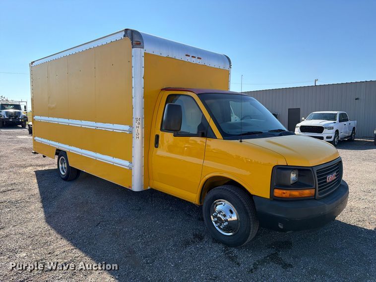 image for item FB5111 2012 GMC Savana 3500 box truck