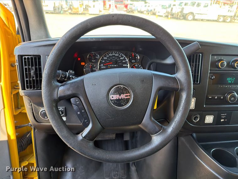 image for item FB5111 2012 GMC Savana 3500 box truck