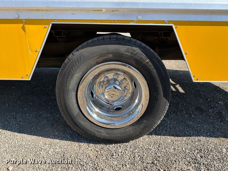 image for item FB5111 2012 GMC Savana 3500 box truck