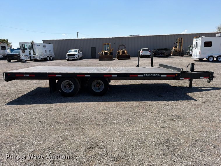 image for item FB5139 2010 Fleming Trailers TD820-10 flatbed trailer