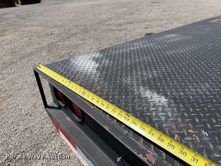image for item FB5139 2010 Fleming Trailers TD820-10 flatbed trailer